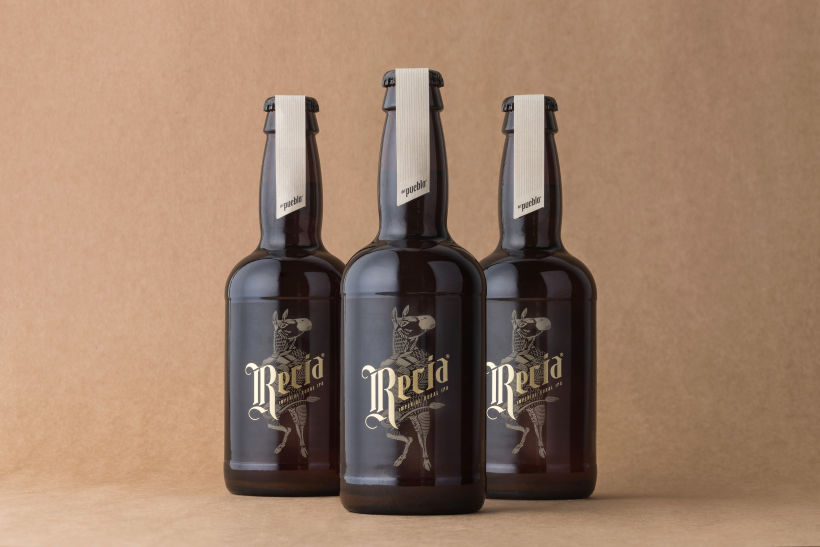 Recia. Branding y packaging para cervezas Del Pueblo 2