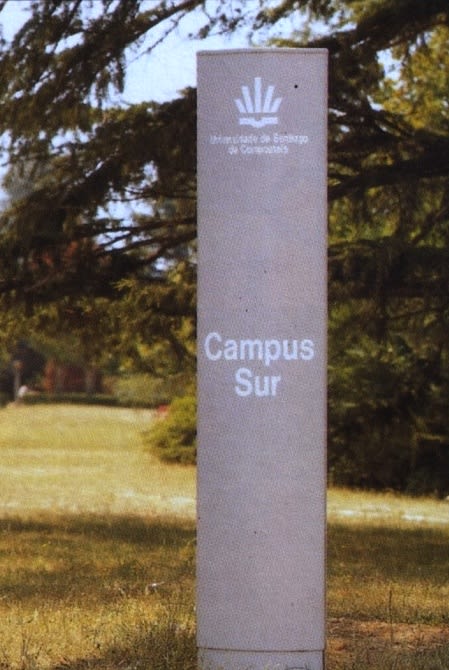 Marca para Universidade Santiago de Compostela. A cuncha de vieira, o libro aberto e a luz (pola ilustración) 1989 3