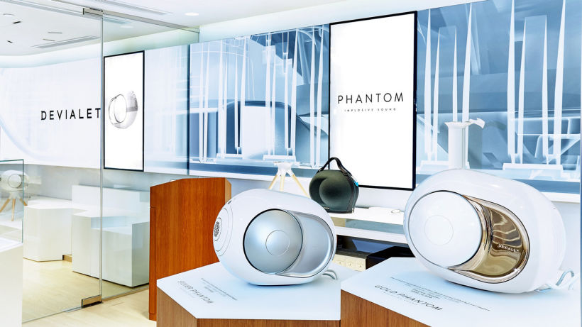 Art direction, packaging, CGI Images, In-store merchandising, Hero images for Devialet  2