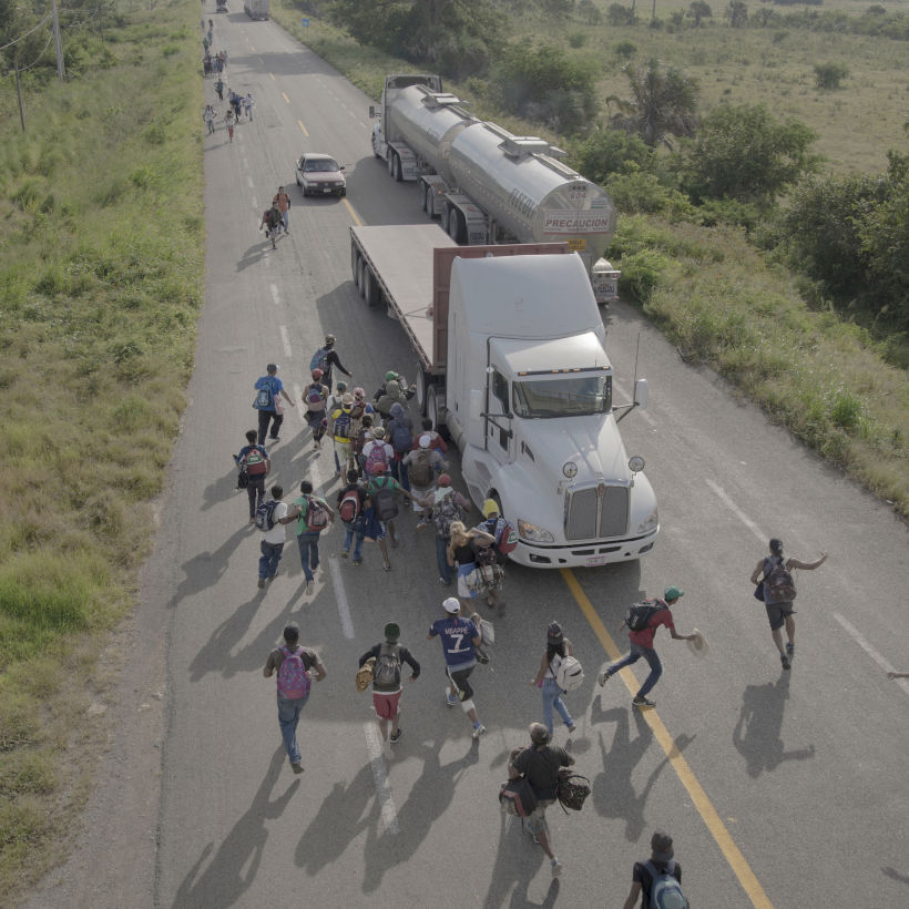 "The Migrant Caravan". Pieter Ten Hoopen. Agence Vu/Civilian Act. 