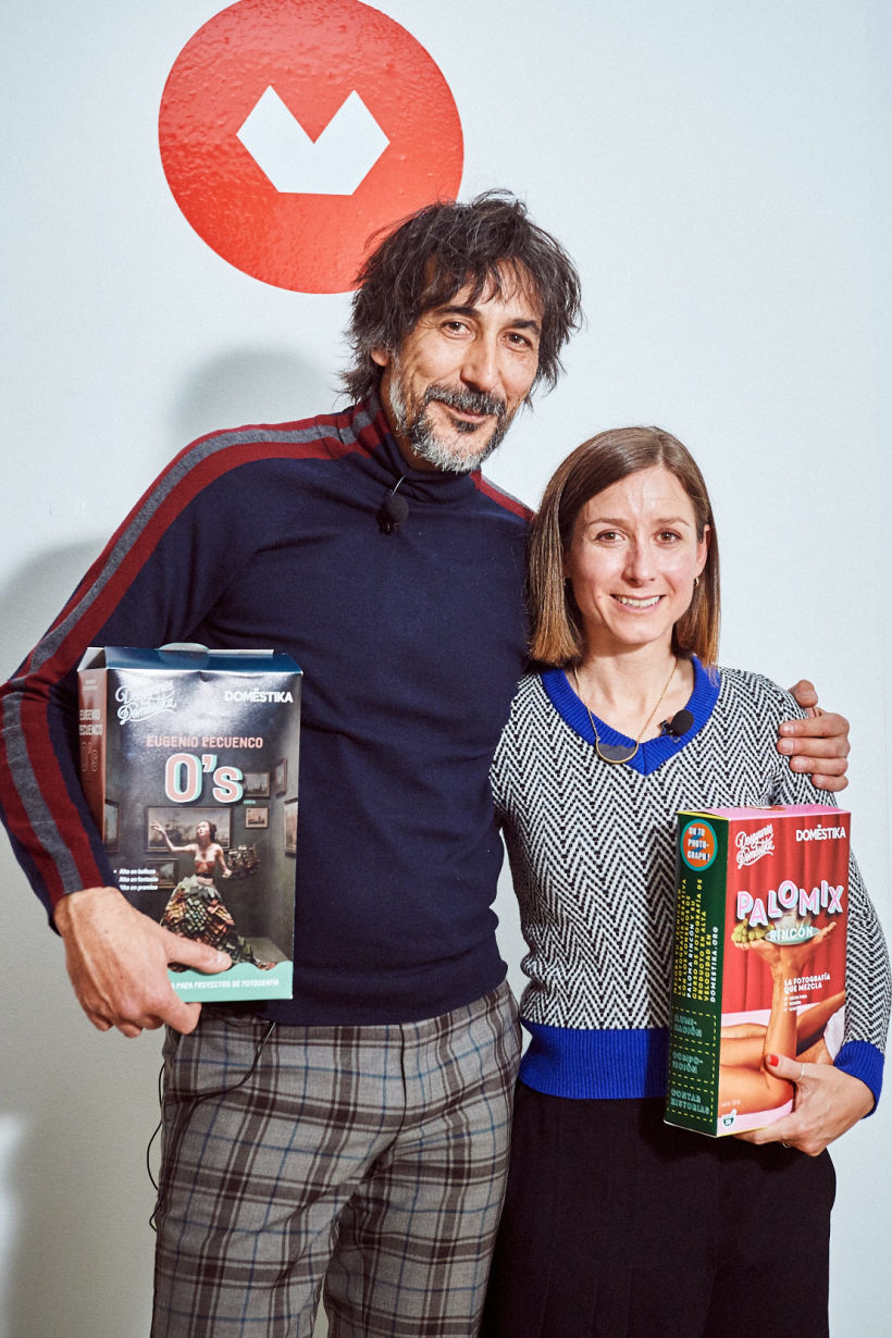 Eugenio Recuenco y Paloma Rincón con sus cajas de cereales personalizadas