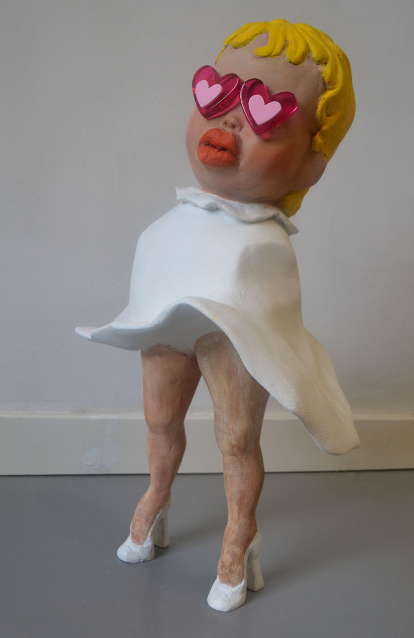 Mi Proyecto del curso: Diseño e intervención de art toys, The Blonde Girl 4