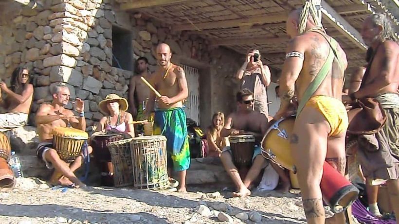 Fiestas de los tambores en la playa de Benirrás 1