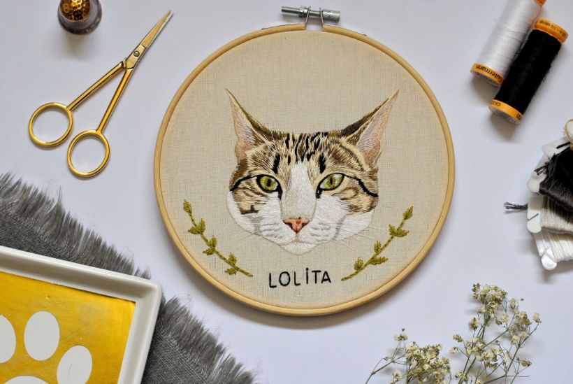 Retrato bordado de Lolita 1
