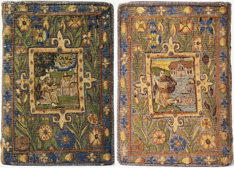 Cobertura de una biblia con tapestry, pieza de 1615. Victoria and Albert Museum, Londres.