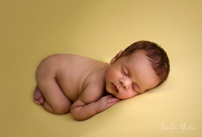 proyecto Decolor Studio: Introducción a la fotografía newborn 3