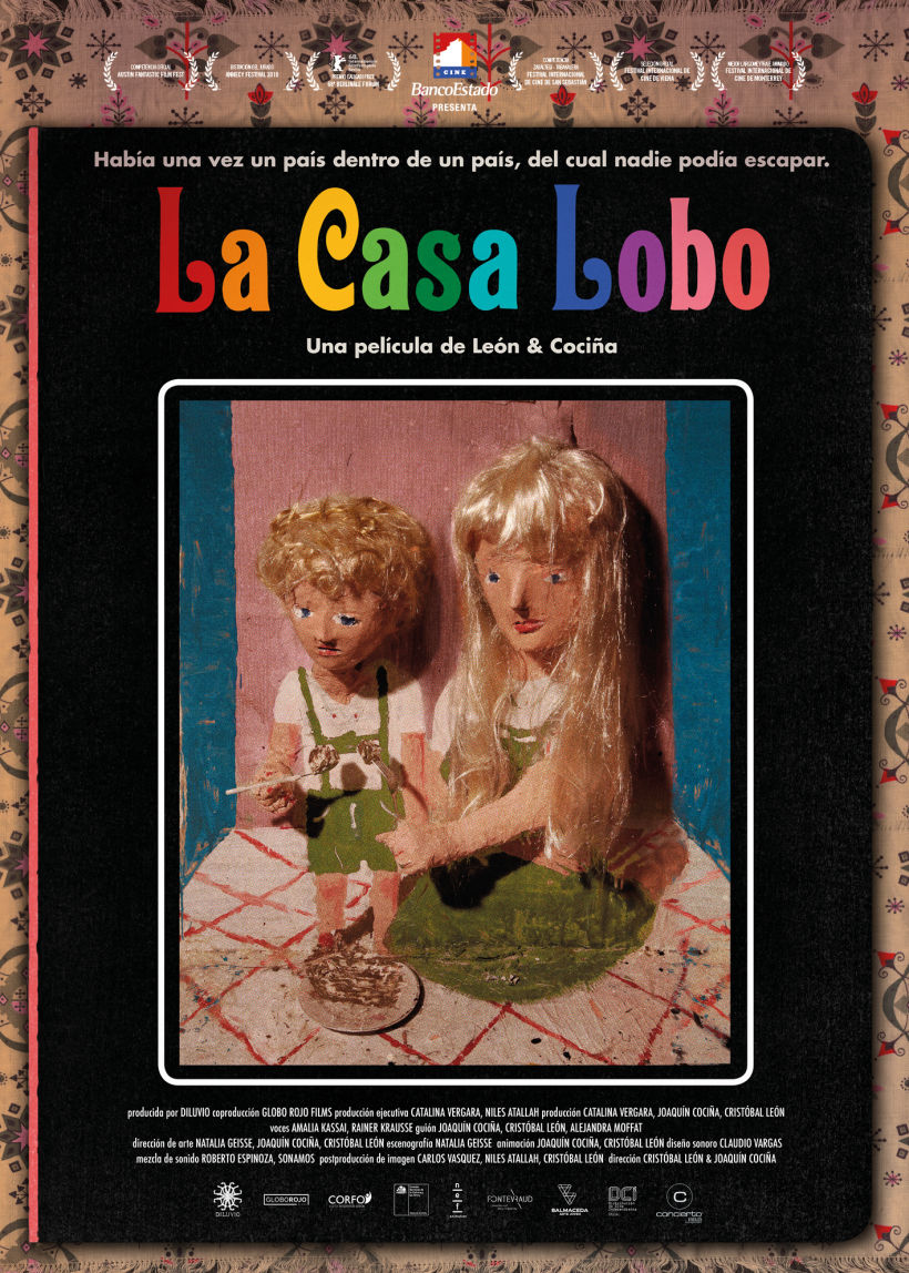 Afiche para el estreno en Chile de LA CASA LOBO