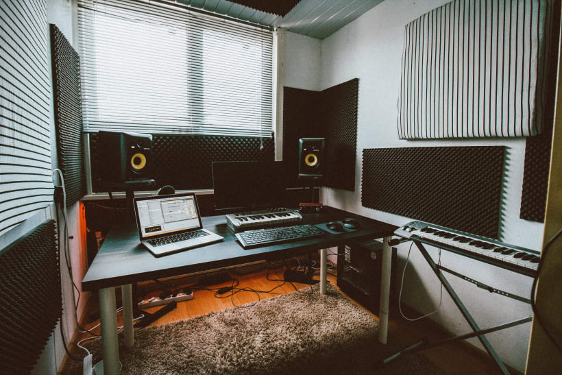 Cómo montar tu estudio de audio casa Domestika